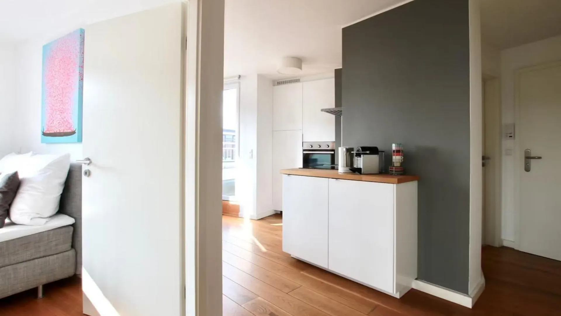 Apartmán Grosse Dachgeschosswohnung Mit Balkon Im Belgischen Viertel Kolín nad Rýnem